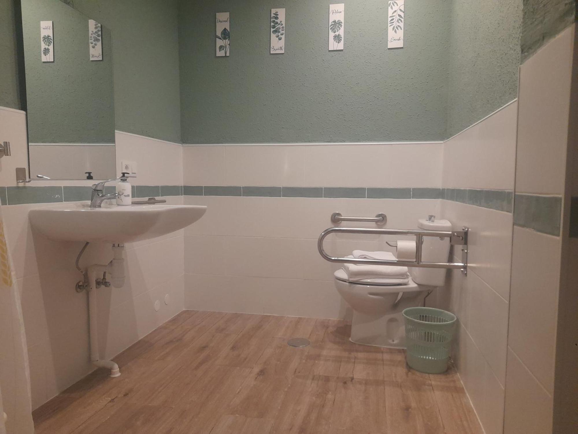 Hostal Entreolivos Badajoz Dış mekan fotoğraf
